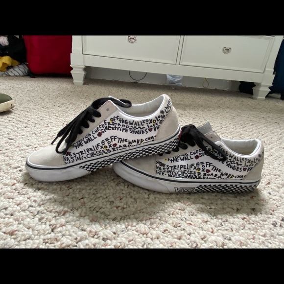 Vans - Picture 2 of 5